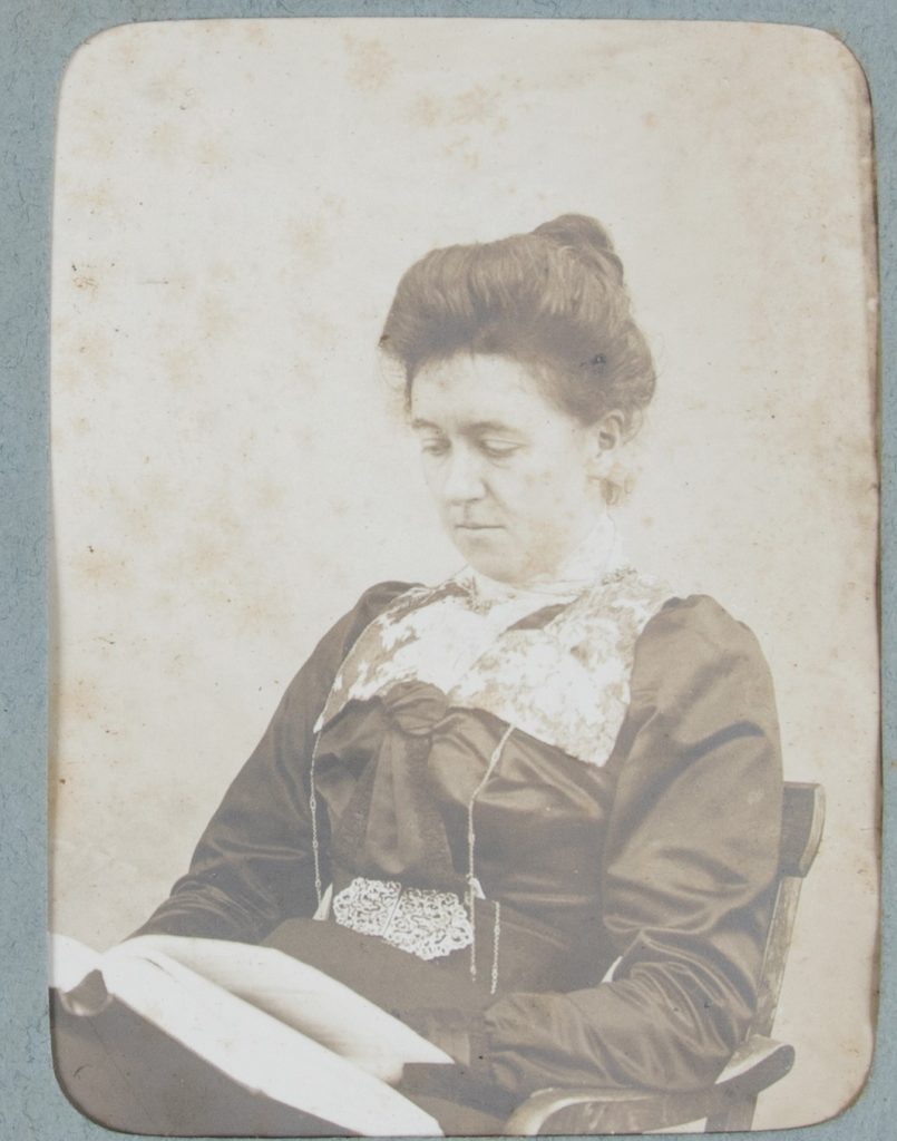 Small oval photograph of Mabel Bruce (née Fielding Johnson)